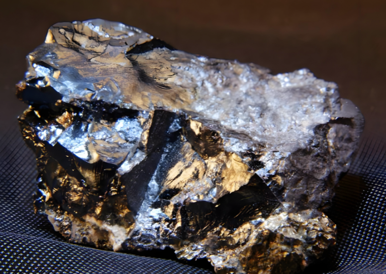 【铜矿“新局”】：西藏崛起与铜陵有色的“探矿32.04亿元豪赌”